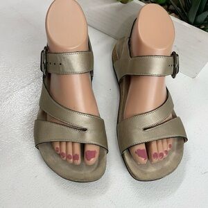 Mephisto Silver Sandals Modern Chunky Design
